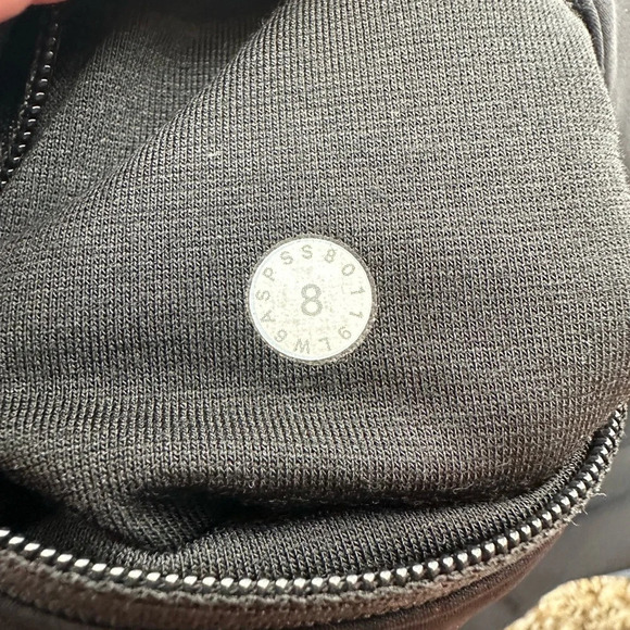 Lululemon Zip The Line Crop 23” Black / Utility Blue - Picture 9 of 10